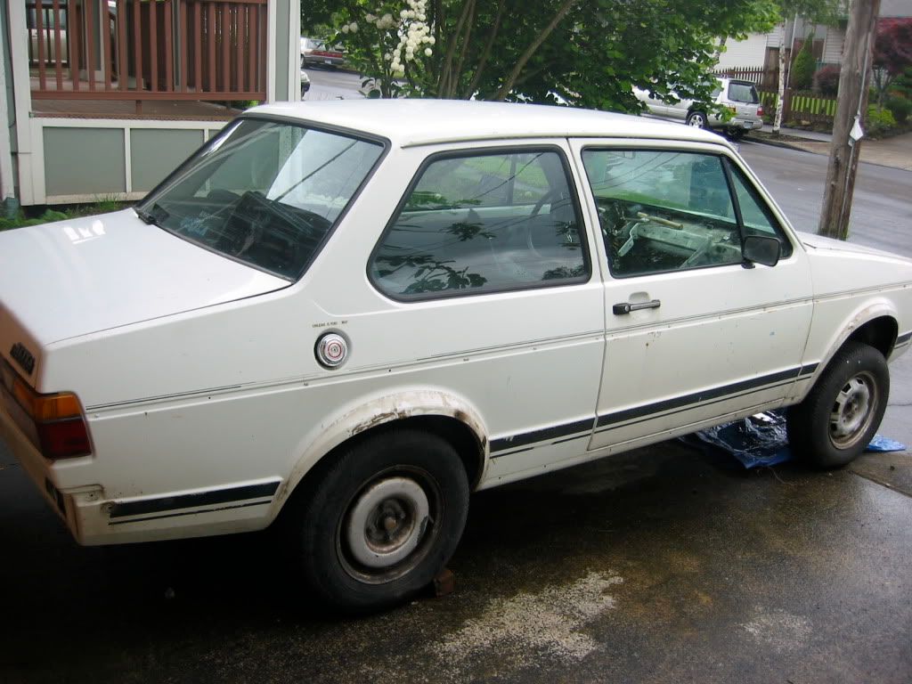 The White Jetta mk2 Coupe... It?s a GLI?