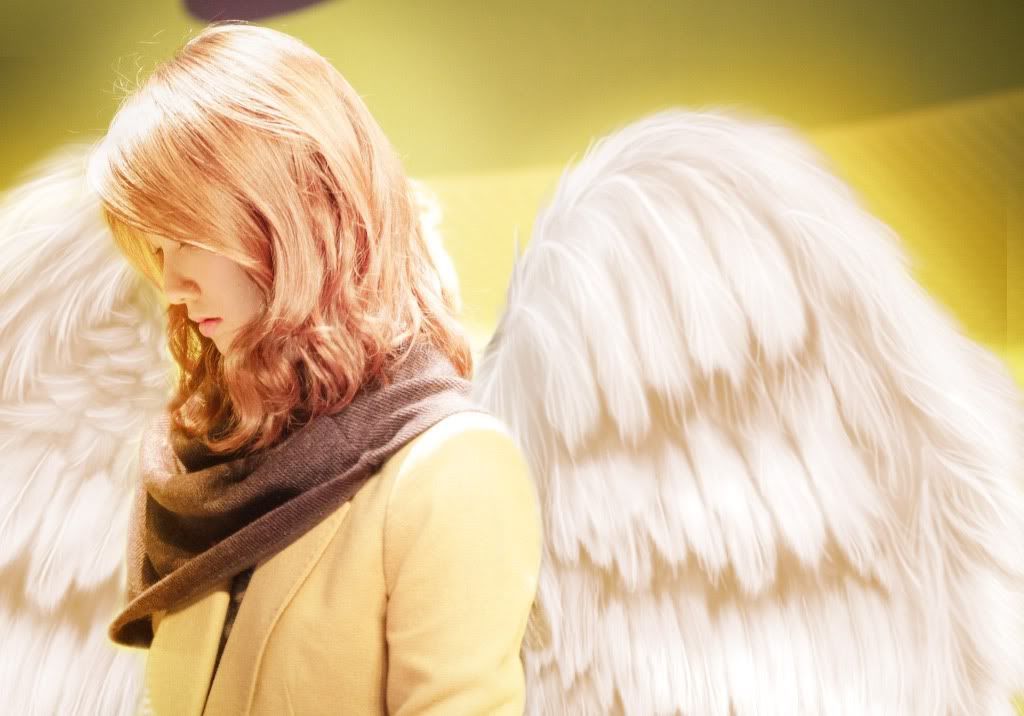 Yoona_Angel.jpg