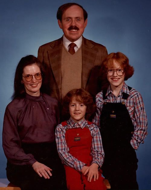 family-portrait-c19821.jpg