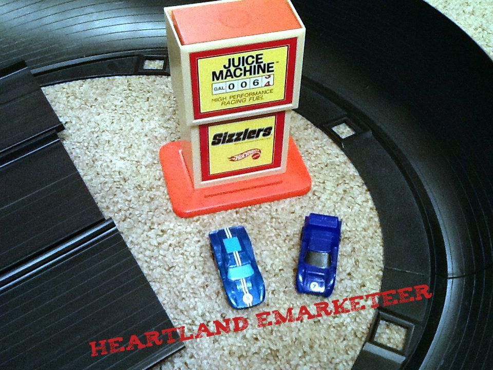 HOT WHEELS MATTEL SIZZLERS ELECTRIC CAR GIANT O OVAL RACE SET FAT BLACK