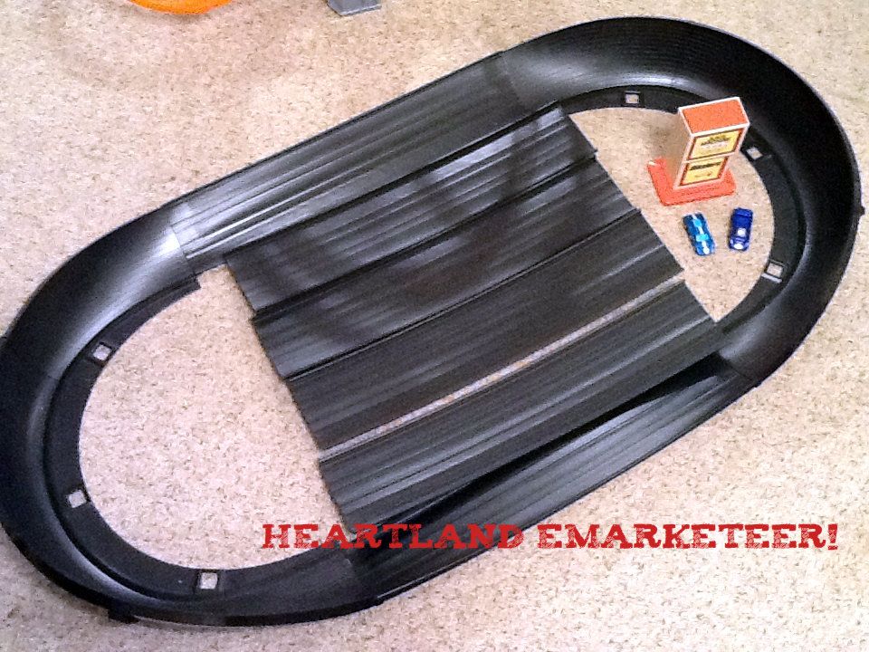 HOT WHEELS MATTEL SIZZLERS ELECTRIC CAR GIANT O OVAL RACE SET FAT BLACK