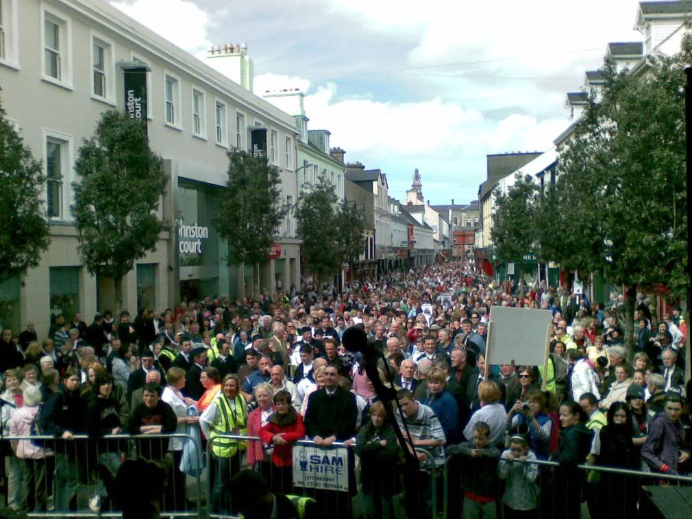 CROWDSHOT-1.jpg