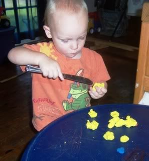 Deklanintensecutting.jpg picture by abismom04