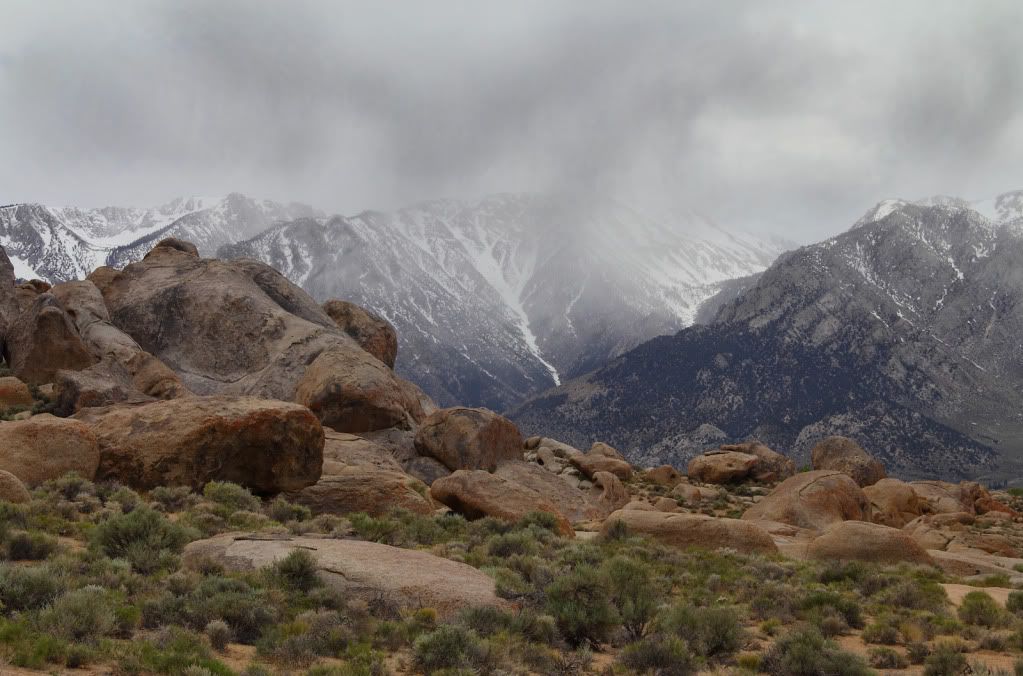 IMAGE: http://i193.photobucket.com/albums/z211/jon1937/AlabamaHills1Plain.jpg