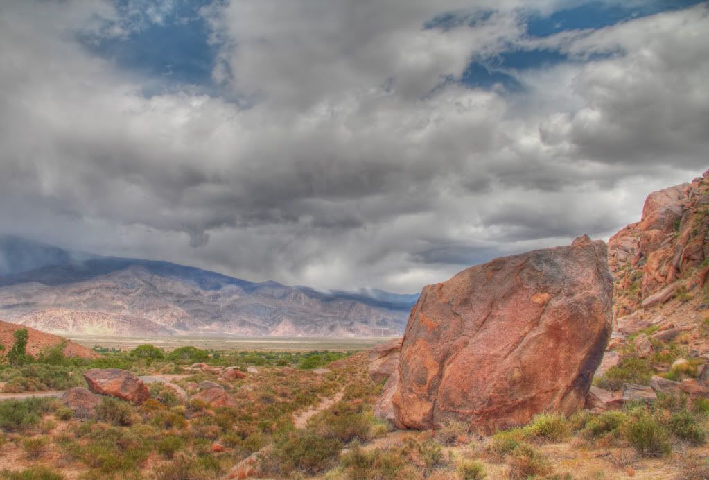 IMAGE: http://i193.photobucket.com/albums/z211/jon1937/AlabamaHills2.jpg