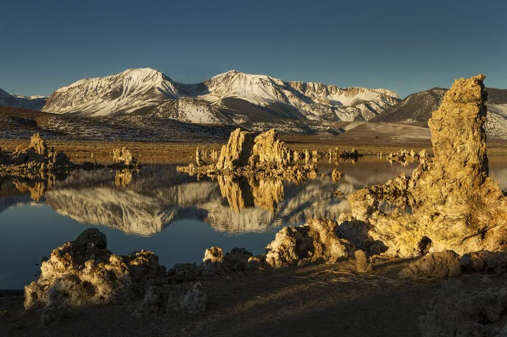 IMAGE: http://i193.photobucket.com/albums/z211/jon1937/MonoLakeDawn3.jpg