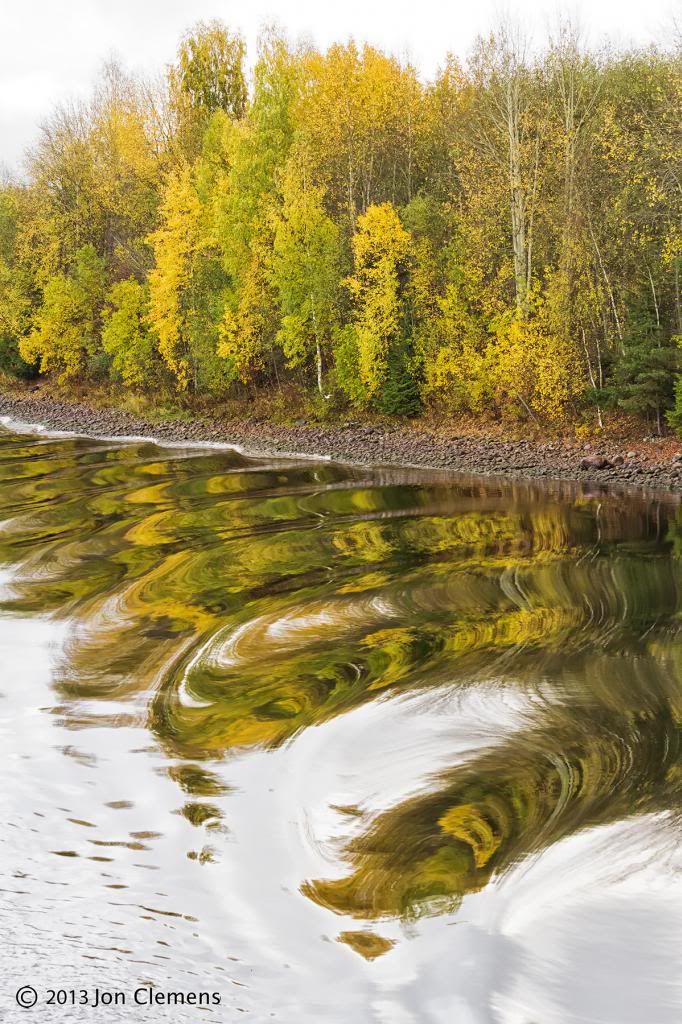 IMAGE: http://i193.photobucket.com/albums/z211/jon1937/Russia/River3.jpg