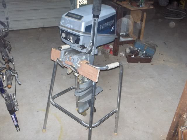 outboardstand001.jpg