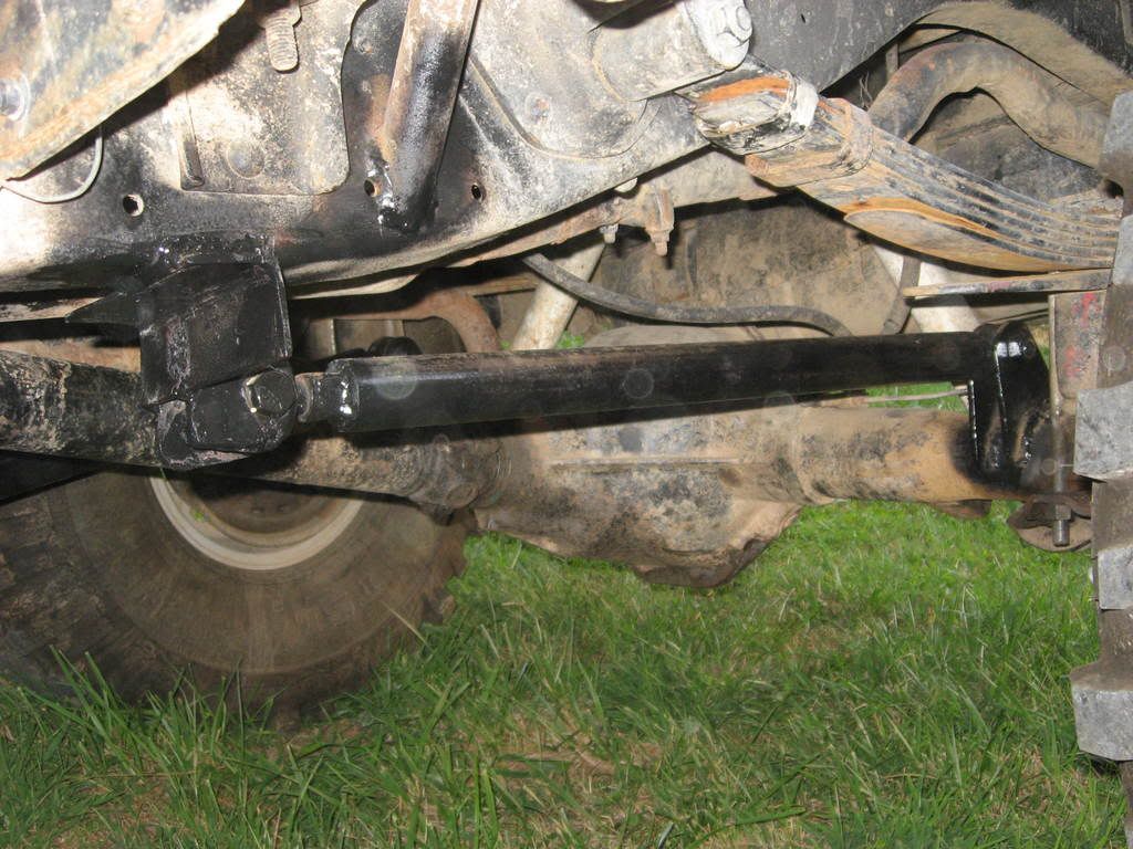 simple but flexible rear traction bars Dodge Ram, Ramcharger, Cummins, Jeep, Durango, Power
