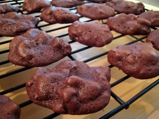 Fudgy Cherry-Pistachio Rounds