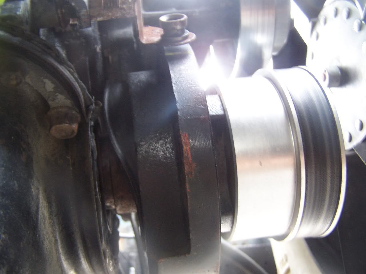 does this look like the harmonic balancer slipped?