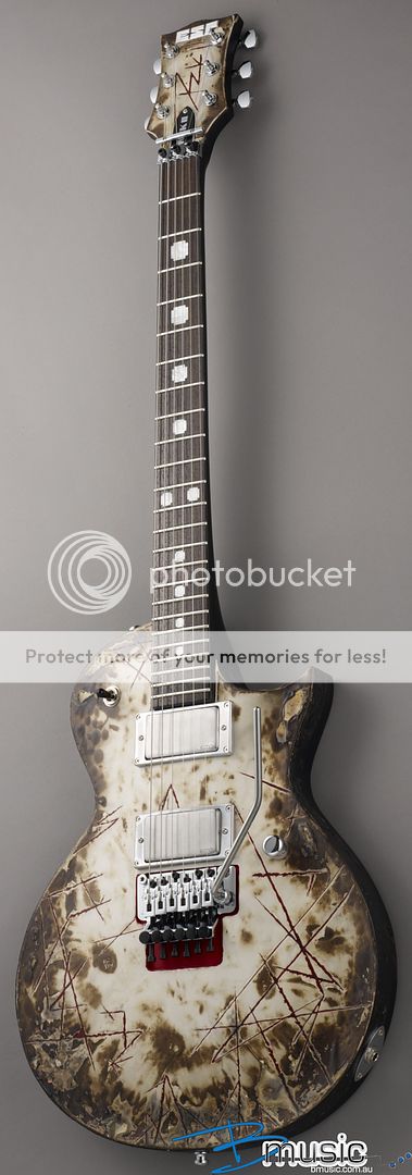 https://i193.photobucket.com/albums/z280/guitarsatbmusic/esp/2010_new_models/rzk-2_burnt_angled.jpg